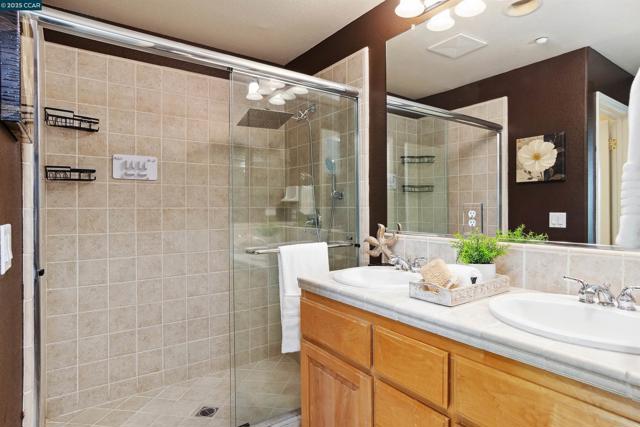 2073 Watermill Rd, San Ramon CA: https://media.crmls.org/mediaz/57adeec9-a266-4926-920d-107441a3efc9.jpg