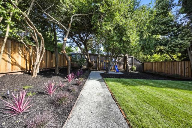 2084 San Carlos Avenue, San Carlos CA: https://media.crmls.org/mediaz/57afb88f-4cc4-40c4-9910-30fcca5a9ed1.jpg