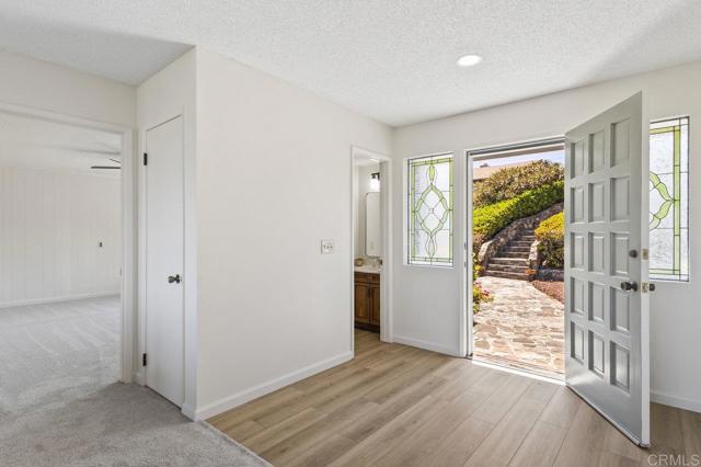 Detail Gallery Image 9 of 54 For 9613 Meadow Mesa Dr, Escondido,  CA 92026 - 4 Beds | 2/1 Baths