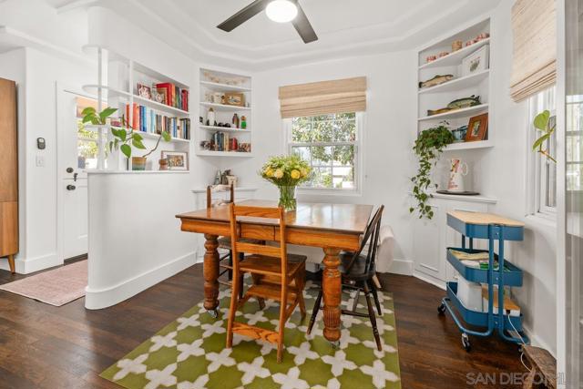 800 3rd St, Coronado CA: https://media.crmls.org/mediaz/57afcb99-a429-4894-bd21-44164487fd74.jpg