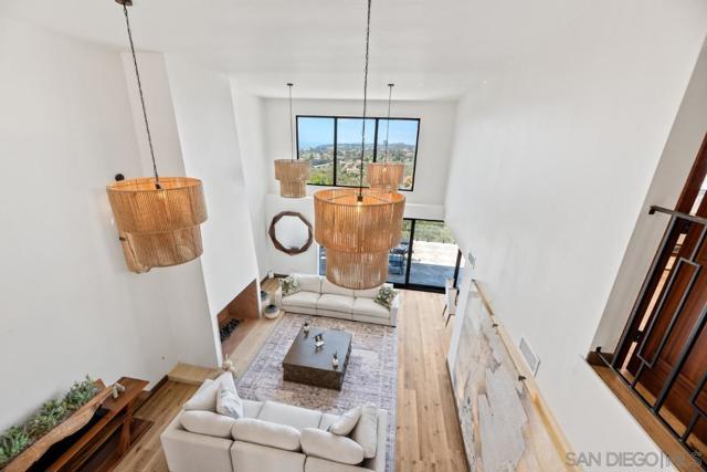 6675 Caminito Lindrick, La Jolla CA: https://media.crmls.org/mediaz/57b03b80-a438-4dcd-94e2-0c1ad6a1a57d.jpg