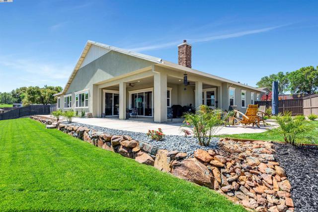 Image 30 of 38 For 17932 Vintner Ct