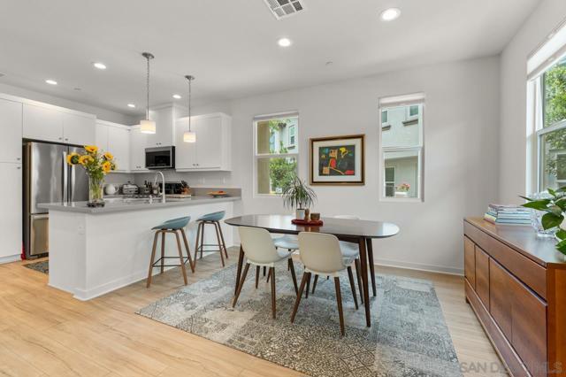 4170 Sitio Cielo, Oceanside CA: https://media.crmls.org/mediaz/57b084b5-8bc3-4023-ac9b-7fef4afe6000.jpg