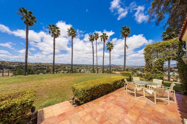 3928 La Cresta Way, Bonita CA: https://media.crmls.org/mediaz/57b0a78d-4ebd-461b-ad9e-7c9cddcfffb8.jpg
