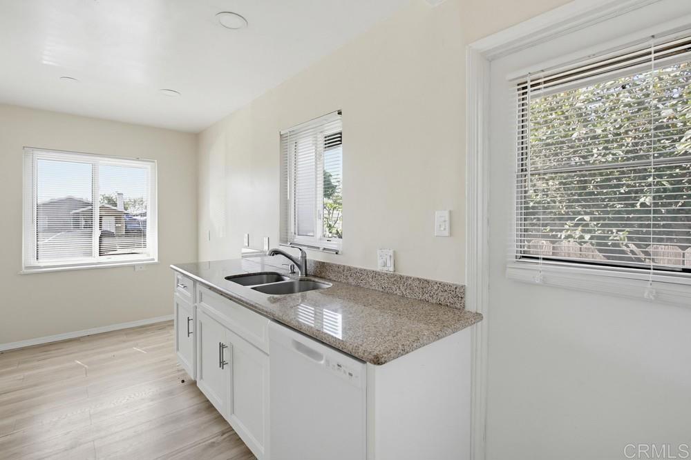 4220 Poplar Street - photo 17