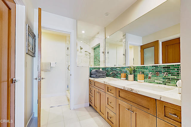 4531 Costa De Oro, Oxnard CA: https://media.crmls.org/mediaz/57b249d3-4c65-4e57-8ae8-c7efcea80e7b.jpg