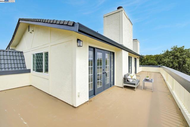 10705 Dublin Canyon Rd, Pleasanton CA: https://media.crmls.org/mediaz/57b2c796-c71f-42e1-b21e-62d14e495f4f.jpg