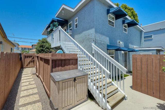 1538 Missouri Street, San Diego CA: https://media.crmls.org/mediaz/57b3275a-9715-4736-9a56-d271cdb66435.jpg