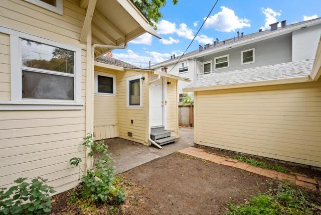 30 Clinton Street, Redwood City CA: https://media.crmls.org/mediaz/57b3b9a9-d79a-44ae-8bec-8b5b6db393f6.jpg