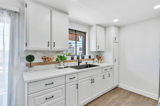 3814 Cherokee Ave, San Diego CA: https://media.crmls.org/mediaz/57b65a9d-5355-43f0-b6f2-5c91ac8f8ea2.jpg