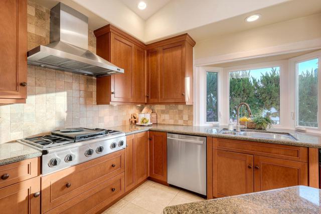 14036 TIERRA BONITA ROAD, Poway CA: https://media.crmls.org/mediaz/57b6ae9e-43eb-4b9b-b6e3-a79437d1ea5d.jpg