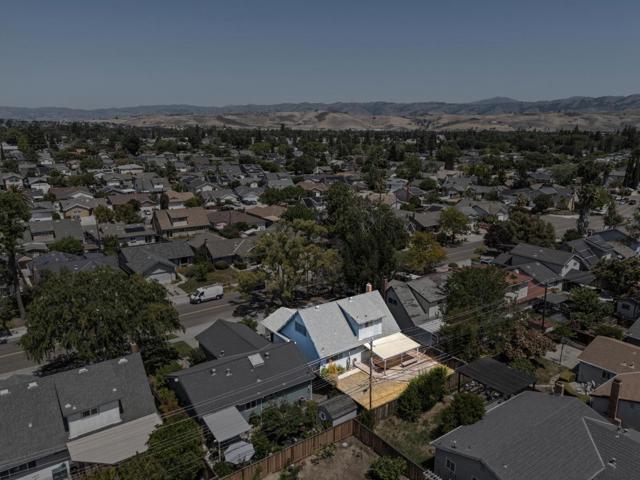 260 Bangor Avenue, San Jose CA: https://media.crmls.org/mediaz/57b74b03-5279-41a8-b6bd-e73d11b93034.jpg