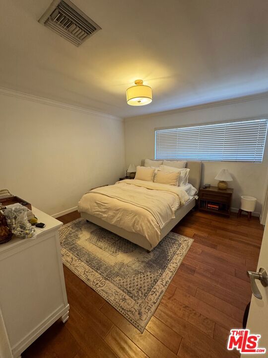 864 Granville Avenue photo 34