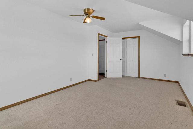 70500 Bradley Lockwood Road, Lockwood CA: https://media.crmls.org/mediaz/57b97f5e-5c1c-42ec-9f6d-535b7e392c8e.jpg