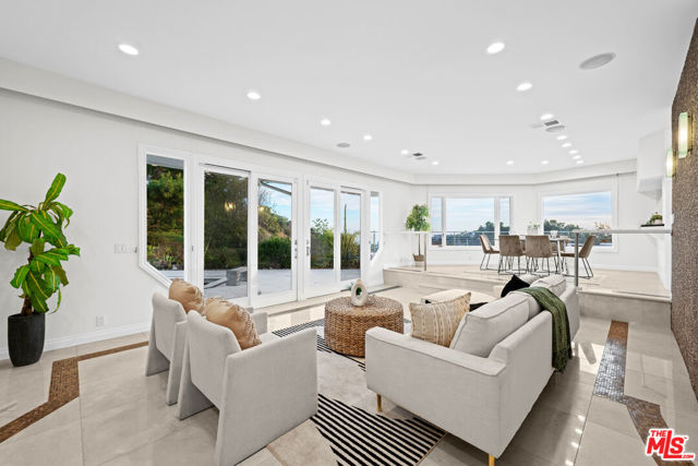 Drew Fenton | 1121 Roberto Lane Los Angeles CA | MLS: 7531913 Drew Fenton | 1121 Roberto Lane Los Angeles CA | MLS: 7531913