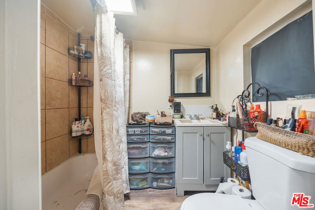 MLS #25570667 img 18