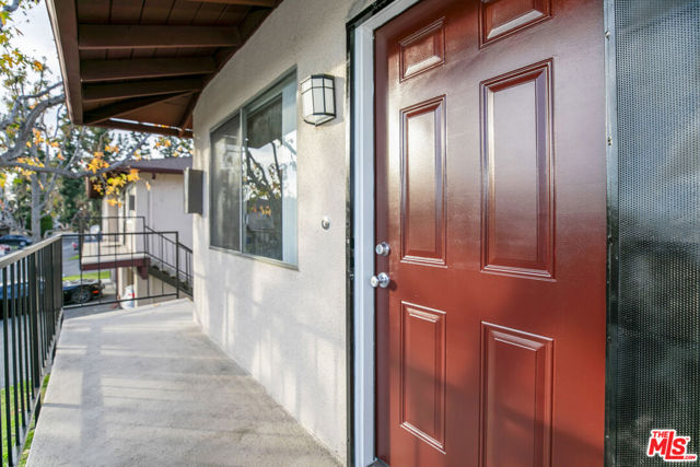 1102 W Calle Del Sol, Azusa CA: https://media.crmls.org/mediaz/57ba7643-6cd9-4b67-80b4-484a009891cf.jpg