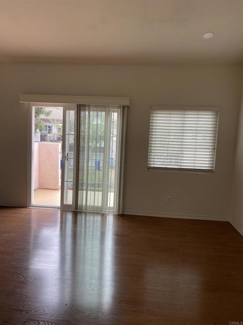 Image 6 of 28 For 11937 Tivoli Park Row  4