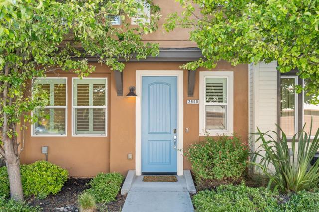2560 Saffron Way, Mountain View CA: https://media.crmls.org/mediaz/57babf68-c80b-455b-a4c3-6ade0ea712fb.jpg