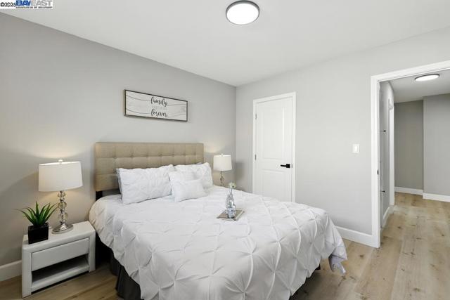 30456 Hoylake St, Hayward CA: https://media.crmls.org/mediaz/57bbf433-af47-4e6b-ba3f-b2e2fca54a8a.jpg