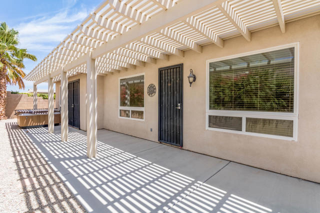 66168 S Agua Dulce Drive, Desert Hot Springs CA: https://media.crmls.org/mediaz/57bc473f-f0ff-4b6e-974a-b8576f80de33.jpg