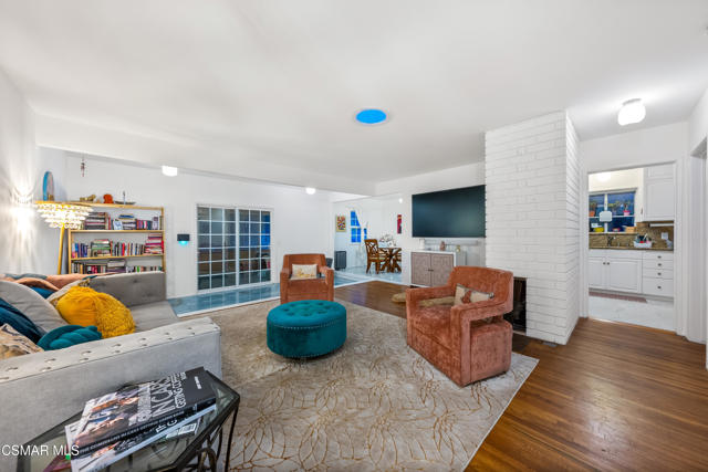 20428 Roscoe Blvd MLS-35