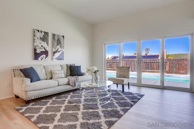 15034 Jenell St, Poway CA: https://media.crmls.org/mediaz/57bda22e-3c74-471f-85f1-459572657716.jpg