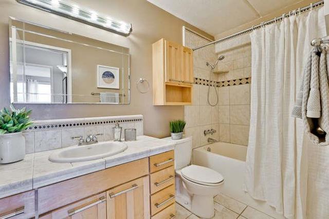 1700 Civic Center Drive, Santa Clara CA: https://media.crmls.org/mediaz/57bda4c2-30dd-4e50-8a6e-bce8e4c81418.jpg