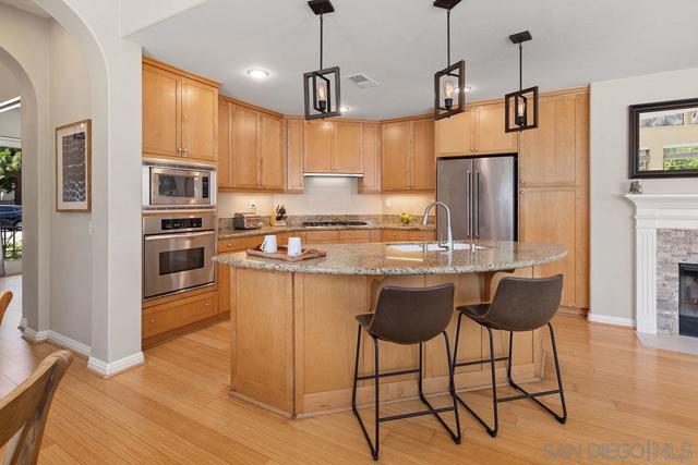 2852 Laning Road, San Diego CA: https://media.crmls.org/mediaz/57c06a02-207a-4dba-9faf-66e5909c4677.jpg