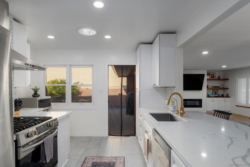 MLS #250041753SD image #13