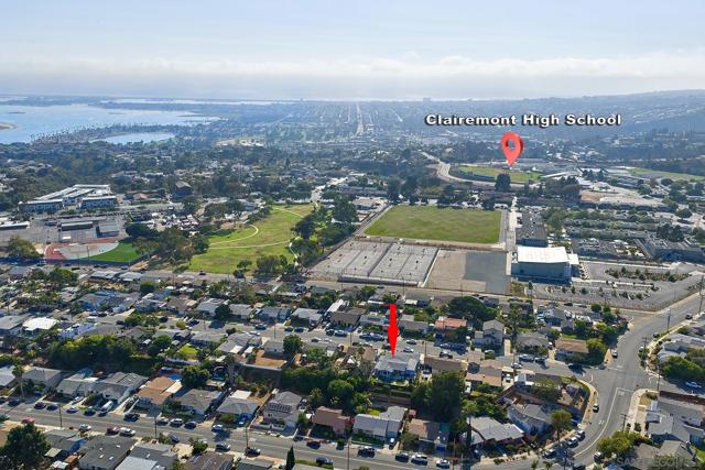 3703 Tomahawk Ln, San Diego CA: https://media.crmls.org/mediaz/57c086af-9793-48b8-9be7-cb025789561f.jpg