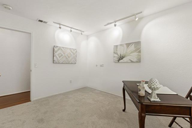 4772 Gateshead Road, Carlsbad CA: https://media.crmls.org/mediaz/57c162d5-ae89-4a82-a833-7805d1520af2.jpg