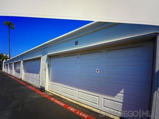 4 Antigua Ct, Coronado CA: https://media.crmls.org/mediaz/57c27d92-7283-4258-9e61-490fc01c1538.jpg