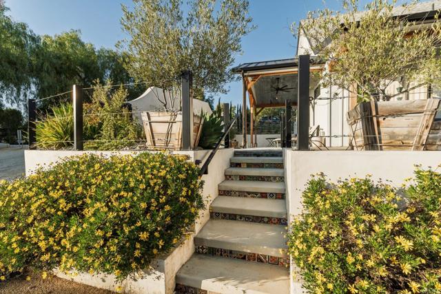 35715 Calle Nopal, Temecula CA: https://media.crmls.org/mediaz/57c309fa-95c6-42b7-b203-8aca2d40a5bf.jpg