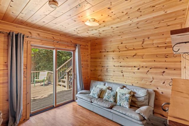 994 Laurel Grove Drive, Soquel CA: https://media.crmls.org/mediaz/57c4042c-8929-436d-804d-dea989fc929b.jpg