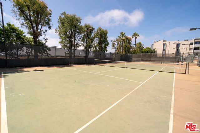 8110 Manitoba Street, Playa del Rey CA: https://media.crmls.org/mediaz/57c4849c-75f3-474b-8755-563181e22acb.jpg