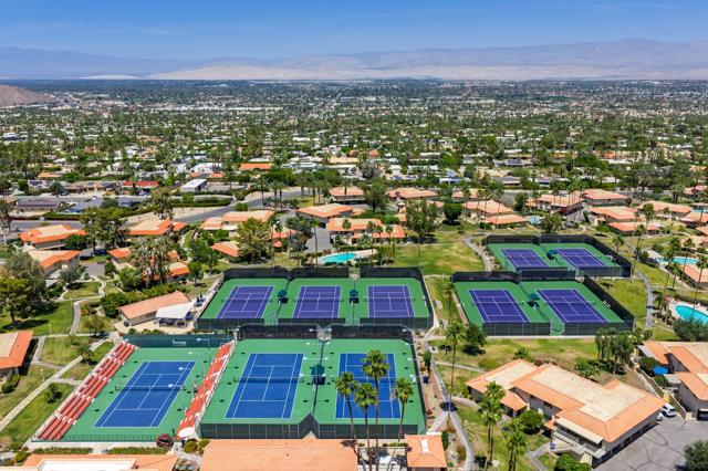 72856 Roy Emerson Lane, Palm Desert, CA 92260