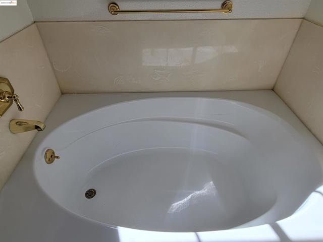 386 Bay Ridge Drive, Daly City CA: https://media.crmls.org/mediaz/57c5dd0b-2360-4ed2-903f-02791f5de4e9.jpg