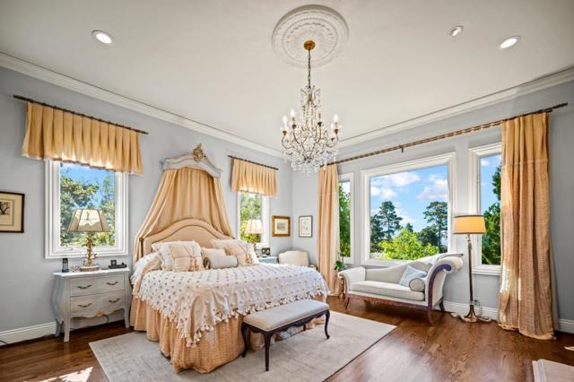 3930 Via Mar Monte, Carmel CA: https://media.crmls.org/mediaz/57c5f22f-fbcb-41ee-9932-d8fb4cf46931.jpg