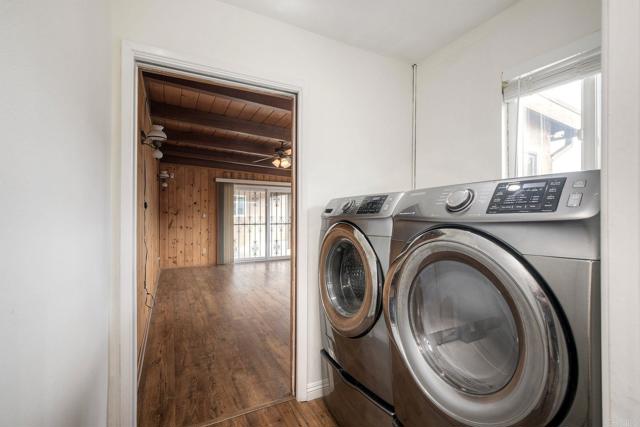 4960 Sparks Avenue, San Diego CA: https://media.crmls.org/mediaz/57c5fa5e-ae7d-4a1f-8564-81cae9ca6b19.jpg