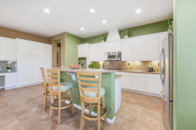 Image 17 of 80 For 49130 Escalante Street