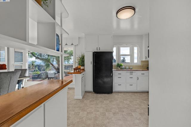 Image 24 of 59 For 4135 Vasco Rd
