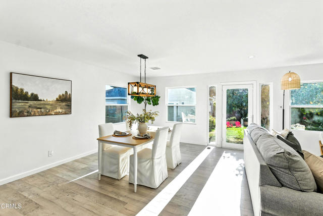 7917 Ostrom Avenue, Van Nuys CA: https://media.crmls.org/mediaz/57c7c6b6-d8b6-4571-bd71-31a2120fbbef.jpg