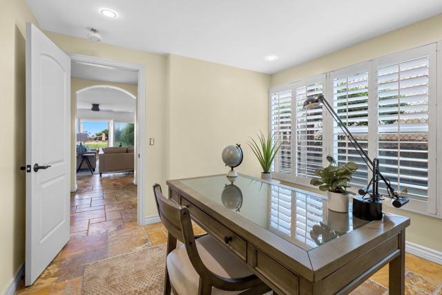 515 S Sierra Avenue, Solana Beach CA: https://media.crmls.org/mediaz/57c811a8-0712-421d-90e6-0bf81e921ba6.jpg