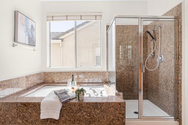 336 Arrowhead Way, Hayward CA: https://media.crmls.org/mediaz/57c8a924-b31a-4441-8378-8c8d855a4d2e.jpg
