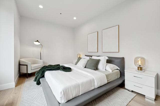 1074 Riverside Drive, Los Altos CA: https://media.crmls.org/mediaz/57c8ad48-28c4-4241-8742-6f1f60b59630.jpg