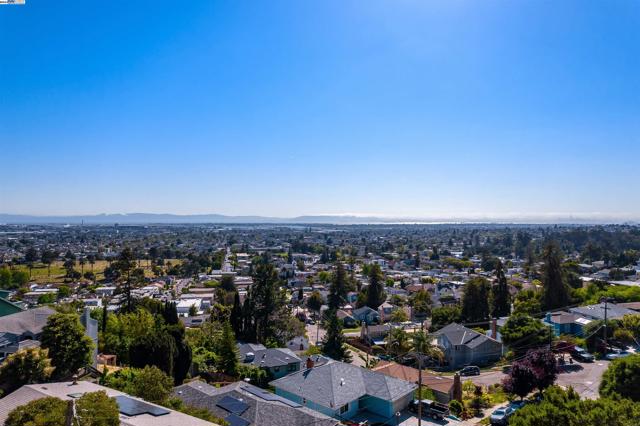 Image 8 of 43 For 6398 Buena Ventura Ave