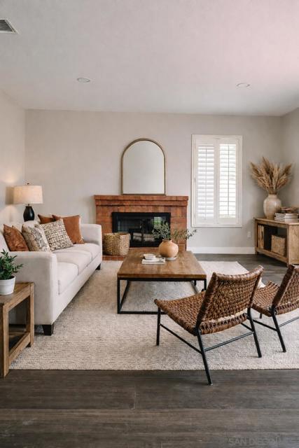 Image 11 of 55 For 672 Chateau Place