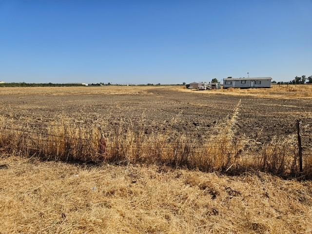 341 Reilly Road, Merced CA: https://media.crmls.org/mediaz/57cc645e-74a4-426b-aca2-a169b6434b73.jpg