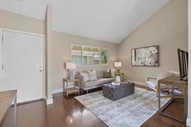 266 Truckee Lane, San Jose CA: https://media.crmls.org/mediaz/57cc7954-96cf-42e7-a63a-9b00333fecf6.jpg